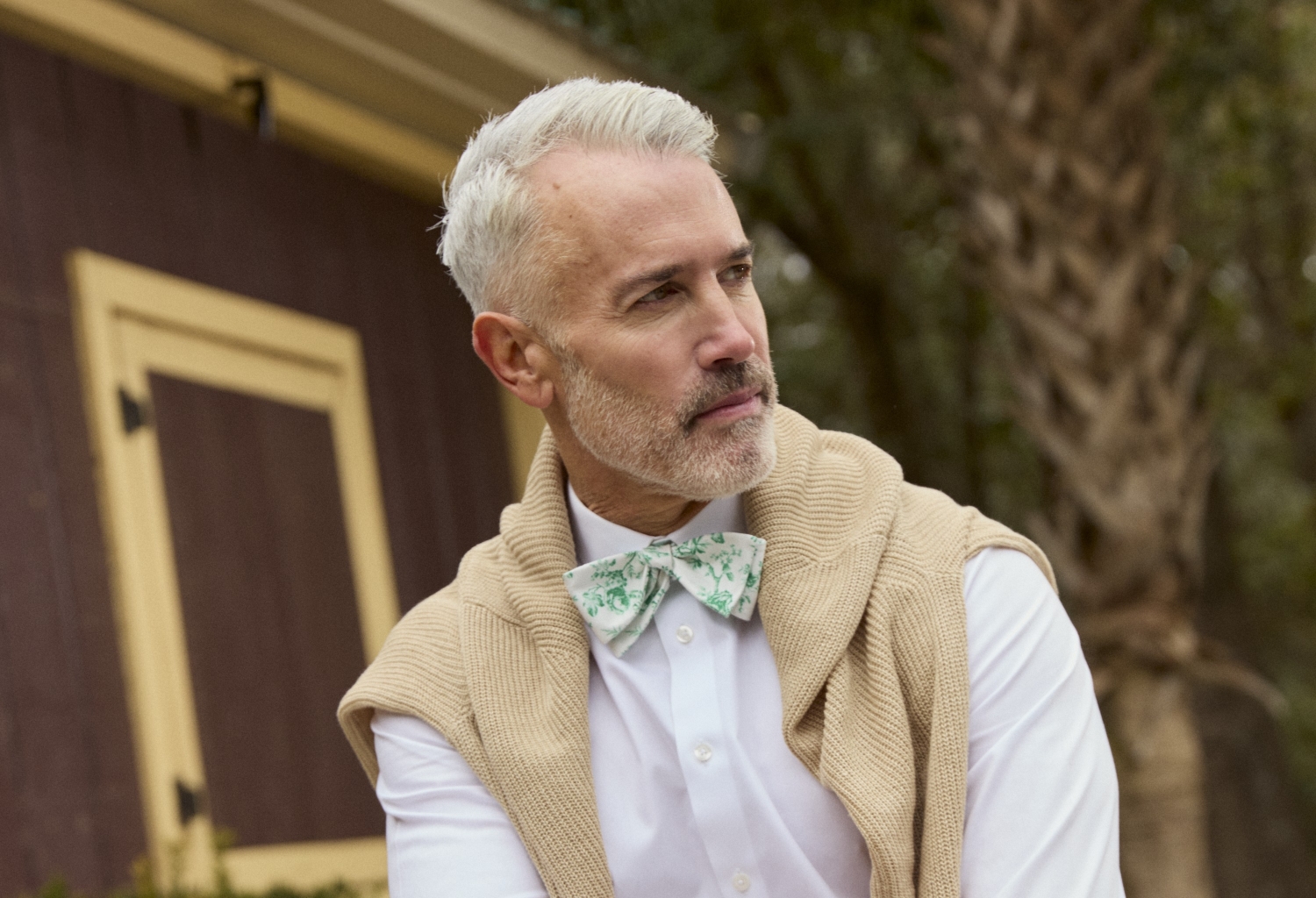 Costume like a Kentucky Derby professional with recommendation from a menswear skilled